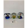 Image 1 : Lot of 3 Beautiful Glass Paperweight Decorations