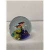 Image 3 : Lot of 3 Beautiful Glass Paperweight Decorations