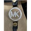 Image 8 : Michael Kors MK Signature Sneakers Size 9 & Michael Kors Leather Thongs Size 9.5