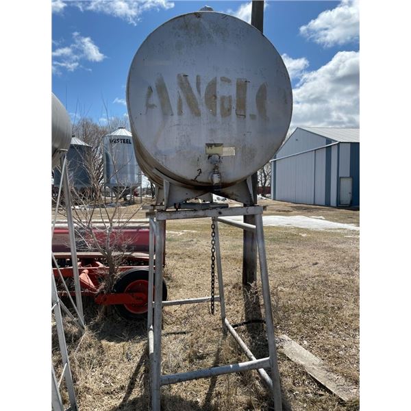 300 gallon fuel tank on stand