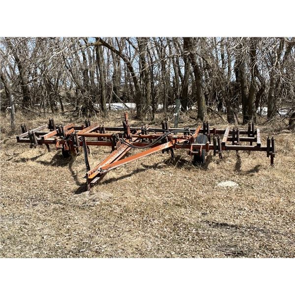 IHC #50 18ft Deep tiller