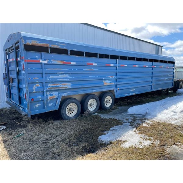 32 ft Gooseneck Livestock Trailer - Homebuilt