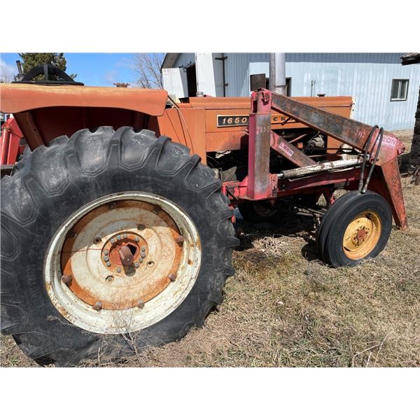 For Parts - 1650 Cockshutt tractor