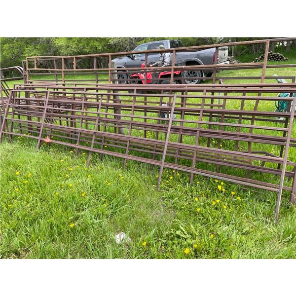 5-15'x4' gates, 1-15' panel