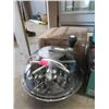 Image 1 : New Bowl Leaf Trimmer - 18" Diameter