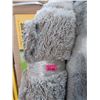 Image 1 : 4' x 6' Taupe Fun Fur Area Carpet