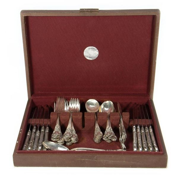 Lunt Sterling Flatware