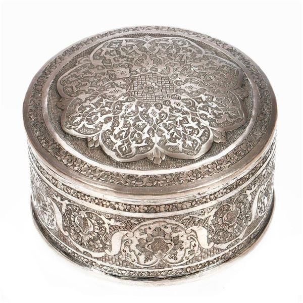 Silver trinket box