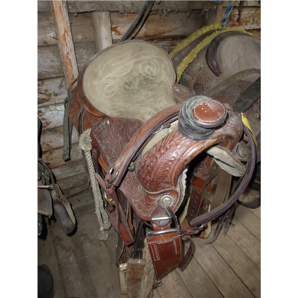 ROPING SADDLE