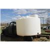 Image 1 : APPROX. 1000 GALLON POLY TANK