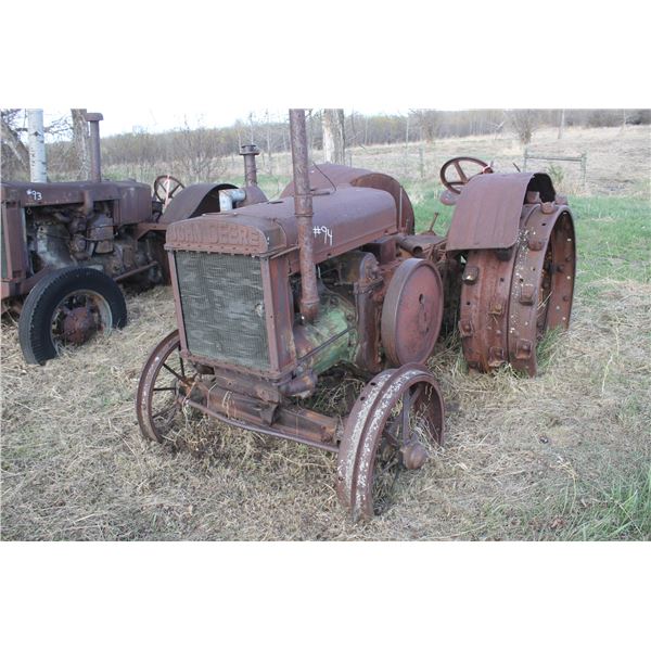 JOHN DEERE TRACTOR ON STEEL
