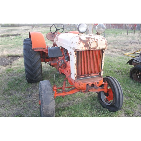 CASE 400 GAS TRACTOR