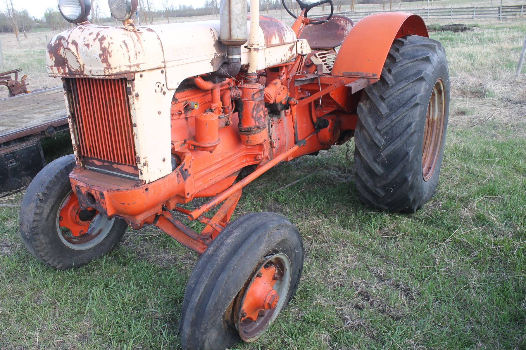 CASE 400 GAS TRACTOR