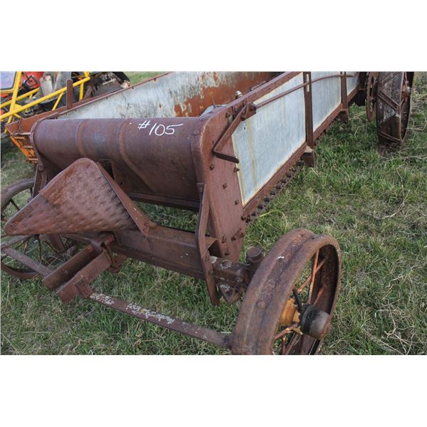 MANURE SPREADER (POOR FLOOR)