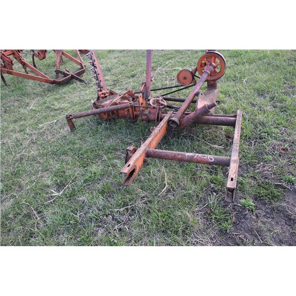2 POINT SICKLE MOWER