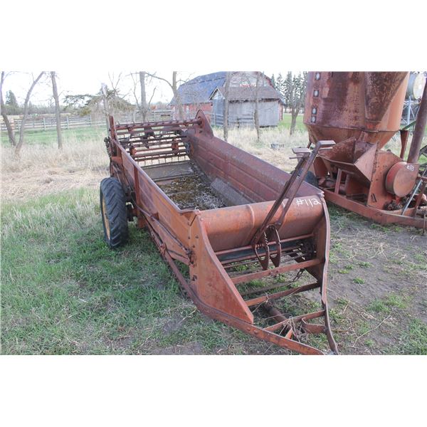 MANURE SPREADER (GOOD FLOOR)