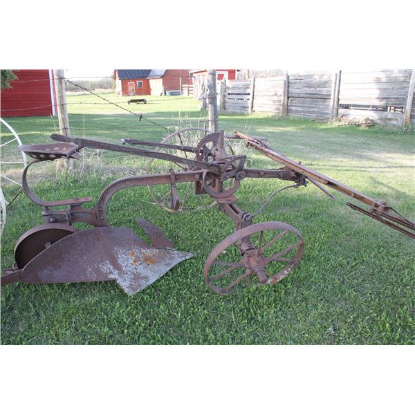 HORSE PLOW, SEAT, HITCH & EVENERS