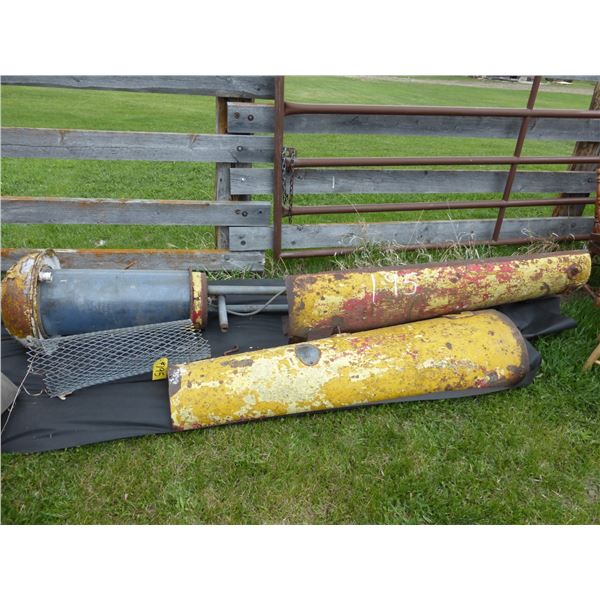 V. OLD UPRIGHT GAS PUMP