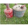 Image 2 : GAS CANS
