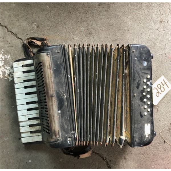 SMALL ACCORDIAN