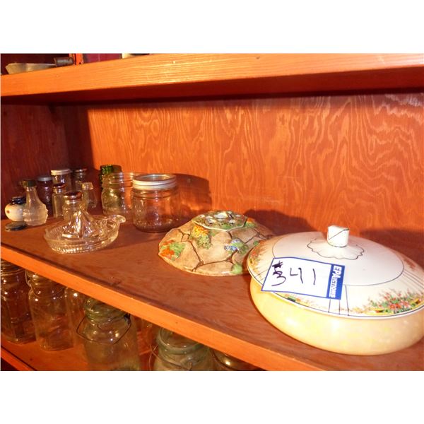 VARIOUS SALT AND PEPPER SHAKERS