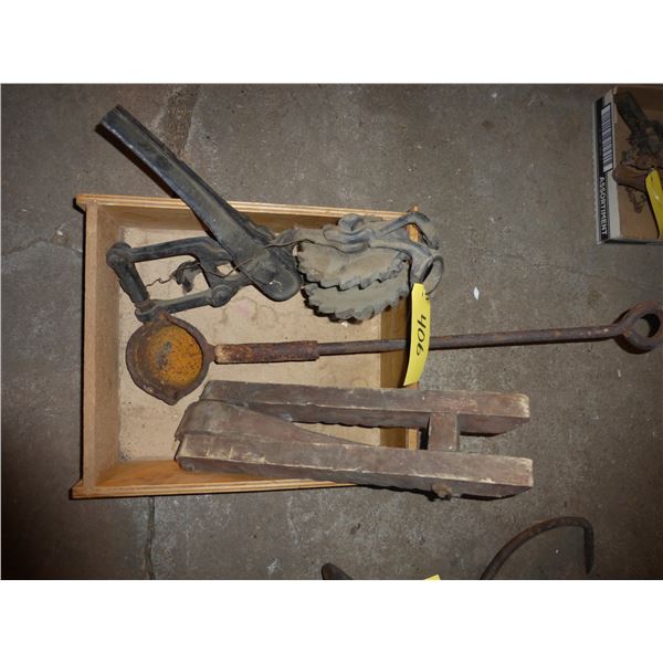 HOIST, LADEL, PARTS (WOODEN)