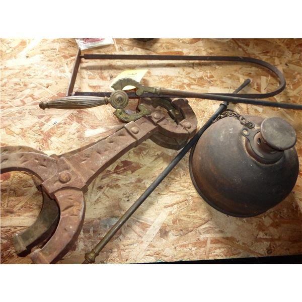 FIREPLACE TOOLS, LANTERN BASE