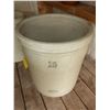 Image 1 : MEDALTA 15 GAL. CROCK (BROKEN HANDLES)