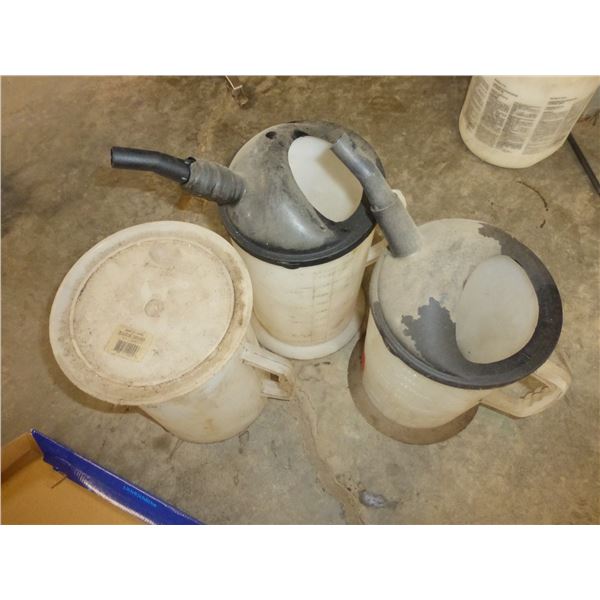 3- OIL CONTAINERS