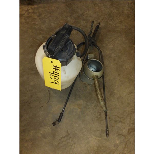 SPRAYER, OIL CAN
