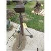 Image 1 : PIPE STAND