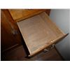 Image 8 : HUTCH, FLOUR BIN, PULL OUT CUTTING BOARD