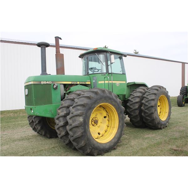 JOHN DEERE 8640 TRACTOR, #008170RW