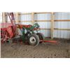 Image 3 : IH 100 PRESS DRILLS C/W GRASS & FERTILIZER