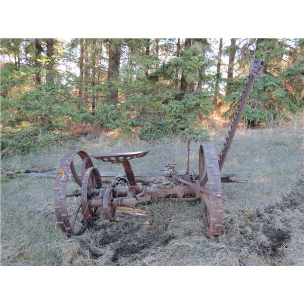 APPROX. 5' HORSE MOWER