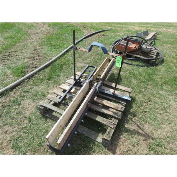 HITCH MOUNTED MOTORBIKE RACK