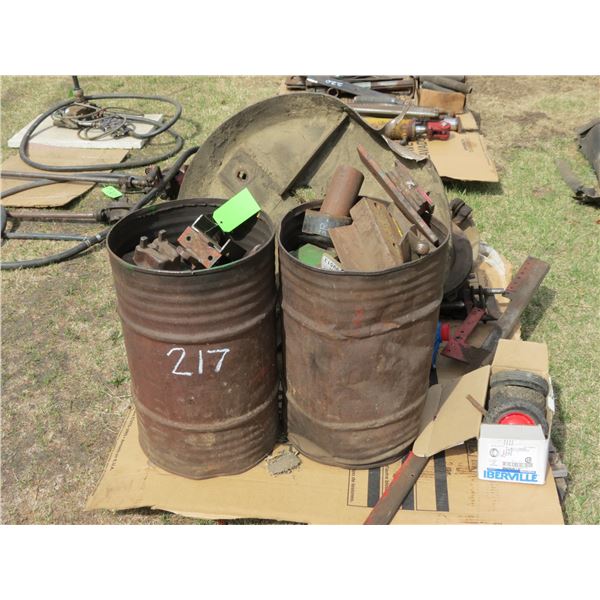 PALLET OF STEEL AND MISC