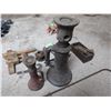 Image 3 : OLD TOOLS AND 2- JACKS