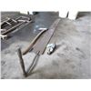 Image 3 : SAW, PLANE AND AXE