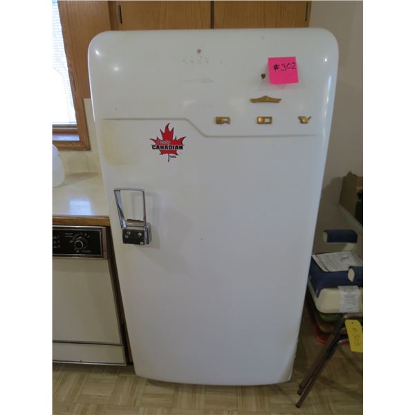 ROY REFRIDGEATOR (NOT WORKING)