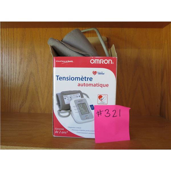 OMRON BLOOD PRESSURE CUFF AND MACHINE