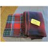 Image 1 : 2- BLANKETS