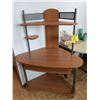 Image 1 : CORNER DESK