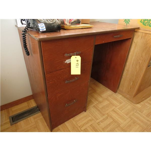 SMALL 3 DRAWER DESK
