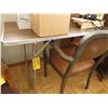 Image 1 : SMALL TABLE AND CHAIR