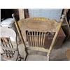 Image 2 : 3- OLD CHAIRS