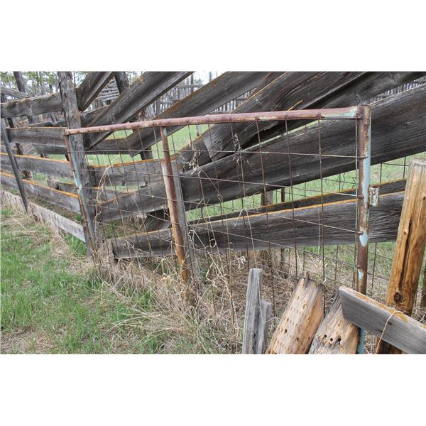 7- STEEL FENCE PANELS (SELLING ALL TOGETHER)