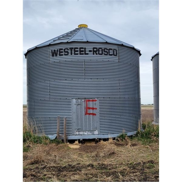WESTEEL GRAIN BIN 'E' 5 RING, APPROX 3300 BU, WOOD FLOOR (LOCATED AT 11-52-2-W4. PH-COLLEEN 306-825-