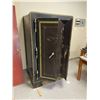 Image 5 : 1920s business safe