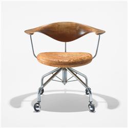 Hans Wegner Swivel chair